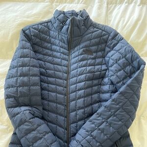 Women’s Navy North Face compact puffer